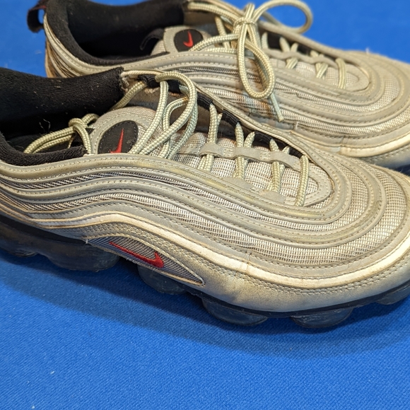 Nike Air Vapormax - Picture 2 of 5